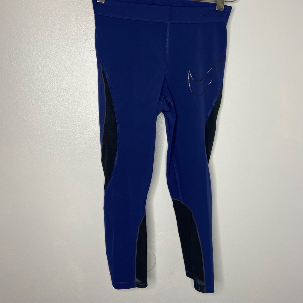 Nike Pro HyperCool cropped running leggings Med